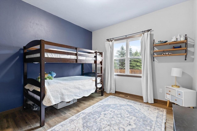 4835 W Jack Pine Ct, Appleton, WI 54913 - bedroom with wood finished floors and baseboards