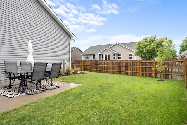 4835 W Jack Pine Ct, Appleton, WI 54913 - view of yard featuring a patio area