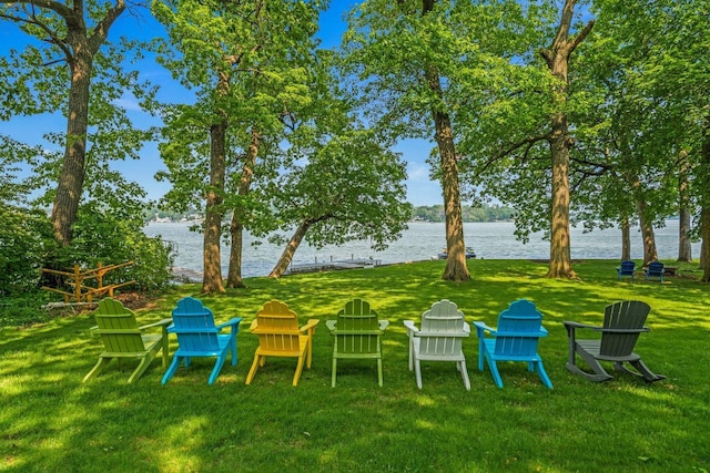 W347N6122 Rd I, Oconomowoc, WI 53066 - view of green lawn featuring a water view