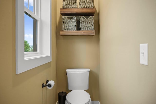 6249 Fountainhead Cir, Deforest, WI 53532 - bathroom with toilet and baseboards