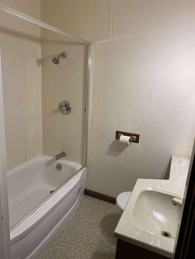 352 N Harrison St, Lancaster, WI 53813 - full bath featuring shower / tub combination and vanity