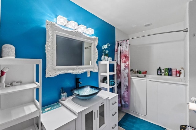 104 Chapel Hill Dr, Johnson Creek, WI 53038 - bathroom featuring vanity and shower / bath combo with shower curtain