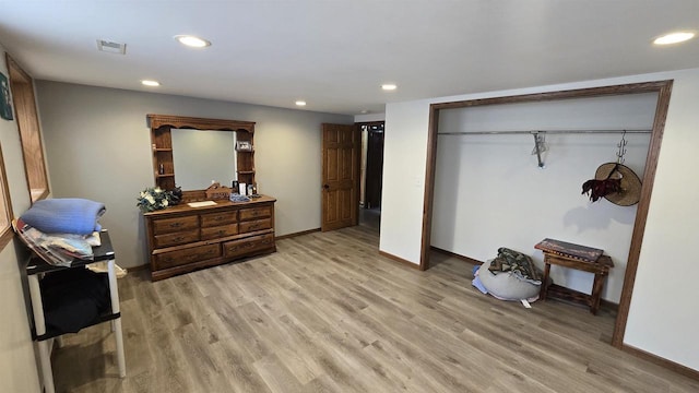 510 N Monroe St, Lancaster, WI 53813 - bedroom with light wood-style flooring, recessed lighting, baseboards, and a closet