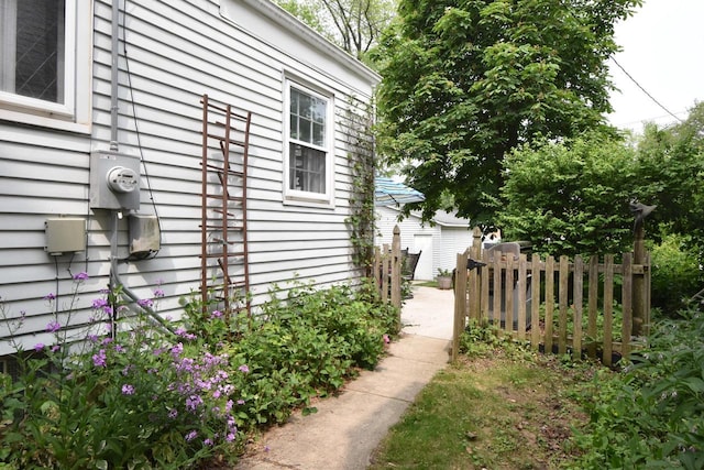 3330 S 47th St, Greenfield, WI 53219 - view of side of property