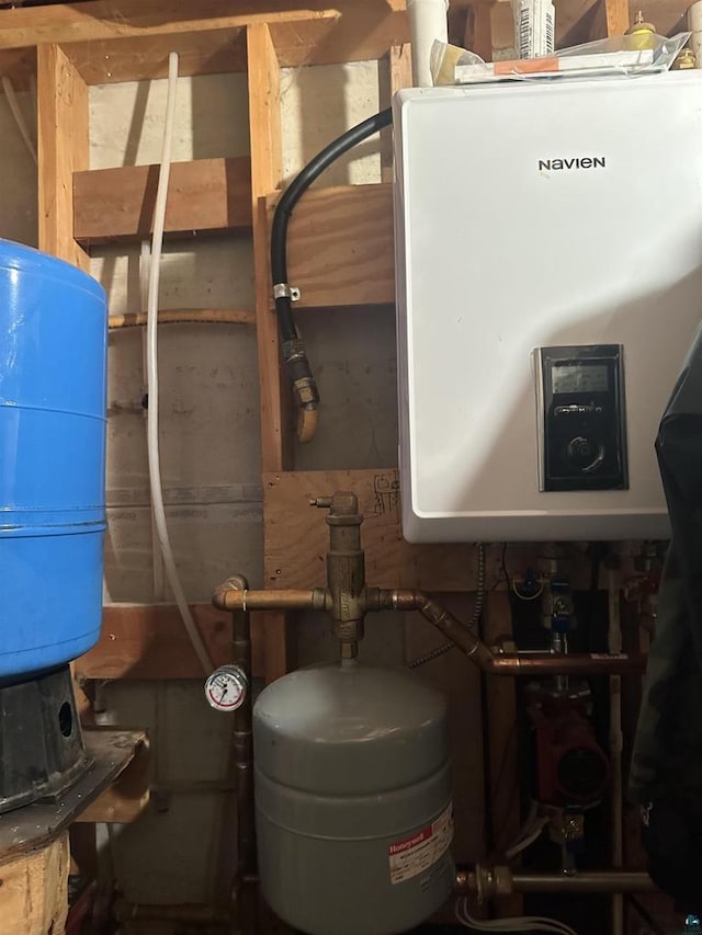 58875 Roy Anderson Rd, Mason, WI 54856 - utilities featuring water heater