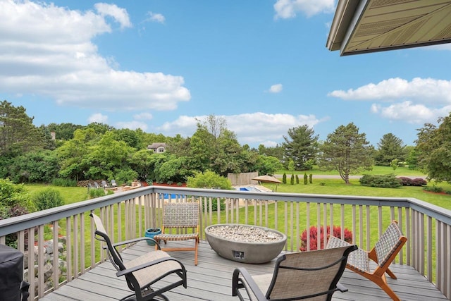 7965 Westhill Cir, Verona, WI 53593 - deck with a lawn