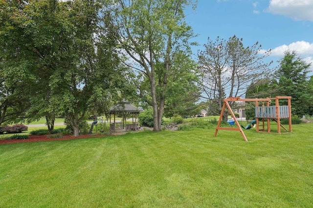 7965 Westhill Cir, Verona, WI 53593 - view of grassy yard featuring a gazebo and a playground