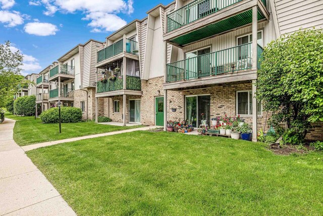 2420 Independence Ln Unit 212, Madison, WI 53704