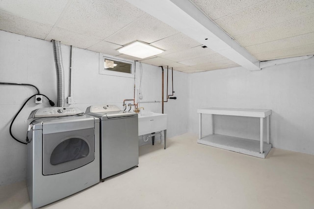 2711 Hyacinth Ave, Janesville, WI 53545 - washroom with washing machine and dryer