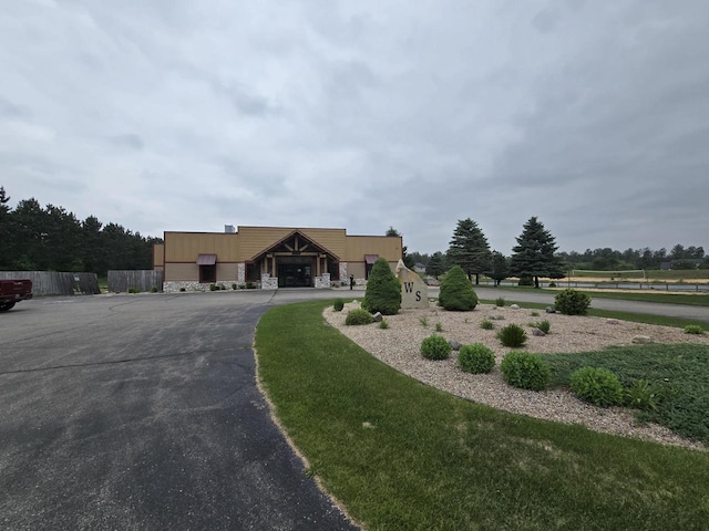 W5741 Waterstone Ln, New Lisbon, WI 53950