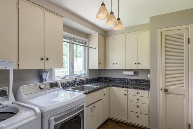 11 Meadowbrook Ct, Appleton, WI 54914 - laundry room with cabinet space and independent washer and dryer