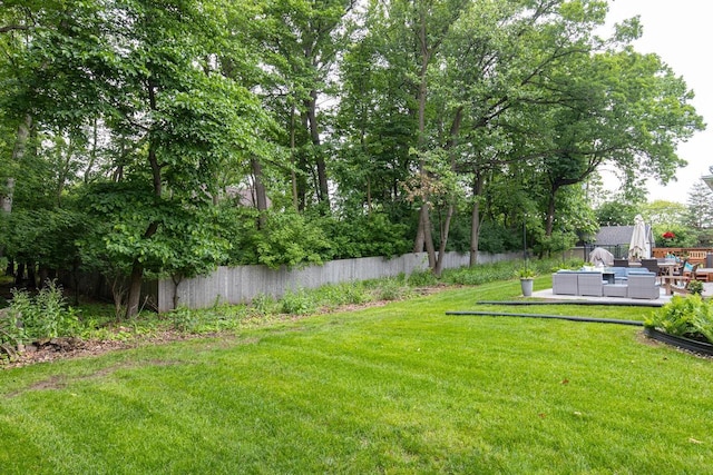 11 Meadowbrook Ct, Appleton, WI 54914 - view of yard with outdoor lounge area and a patio area