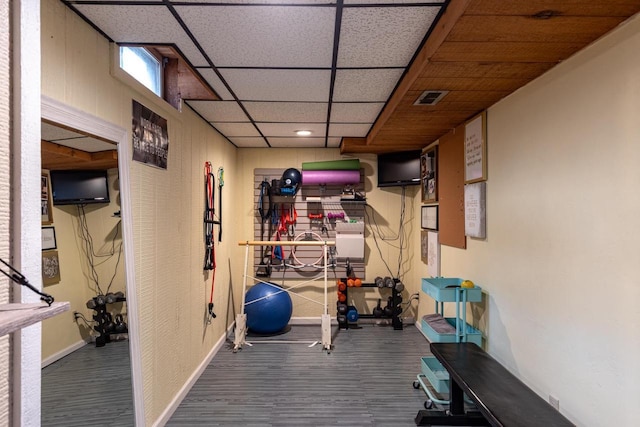 11 Meadowbrook Ct, Appleton, WI 54914 - workout room with wood finished floors and recessed lighting