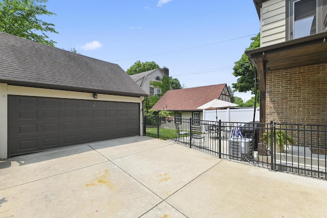 6223 W Wisconsin Ave, Wauwatosa, WI 53213 - view of garage