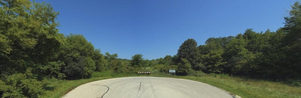 2450 W Minnesota Ave, Oak Creek, WI 53154