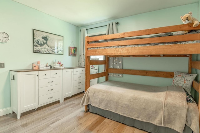 3472 Hickory Hill Rd, Verona, WI 53593 - bedroom with light wood finished floors