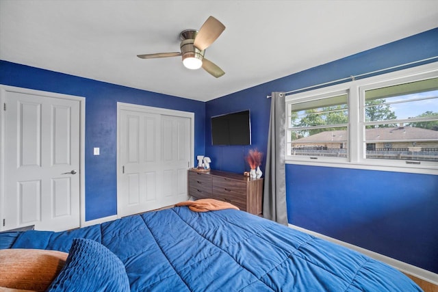 3351 W Vogel Ave, Greenfield, WI 53221 - bedroom with a closet and a ceiling fan
