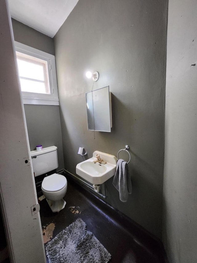 1535 W Lincoln Ave, Milwaukee, WI 53215 - bathroom with a sink and toilet