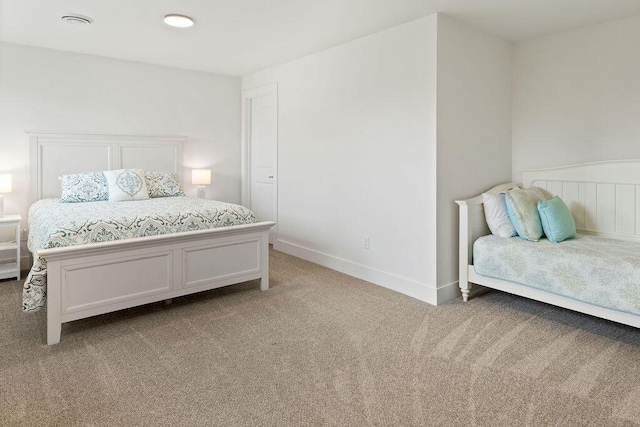 1386 Overlook Cir, Hartland, WI 53029 - bedroom with light colored carpet and baseboards