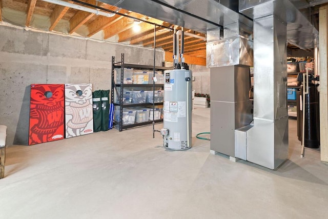 1386 Overlook Cir, Hartland, WI 53029 - unfinished basement featuring water heater