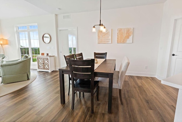 1386 Overlook Cir, Hartland, WI 53029 - dining area with dark wood finished floors and baseboards