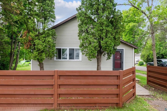 332 W Pine St, Washburn, WI 54891