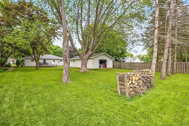 931 W Lindbergh St, Appleton, WI 54914 - view of yard featuring an outbuilding