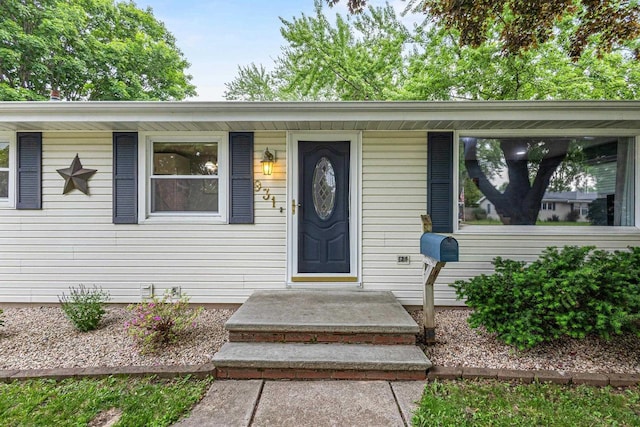 931 W Lindbergh St, Appleton, WI 54914 - property entrance