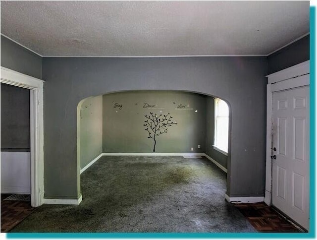 3623 N 1st St Unit 3623A, Milwaukee, WI 53212 - unfurnished room featuring arched walkways and carpet
