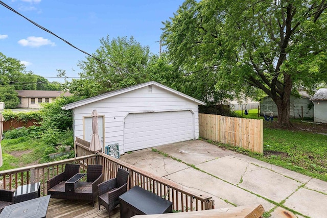 152 Hoyt St, Fond Du Lac, WI 54935 - view of detached garage
