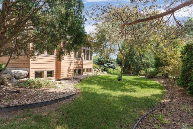 2 Grove Cir, Madison, WI 53719
