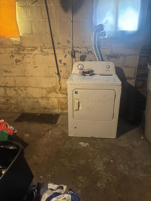 3225 N 24th Pl Unit 3227, Milwaukee, WI 53206 - laundry room featuring washer / clothes dryer