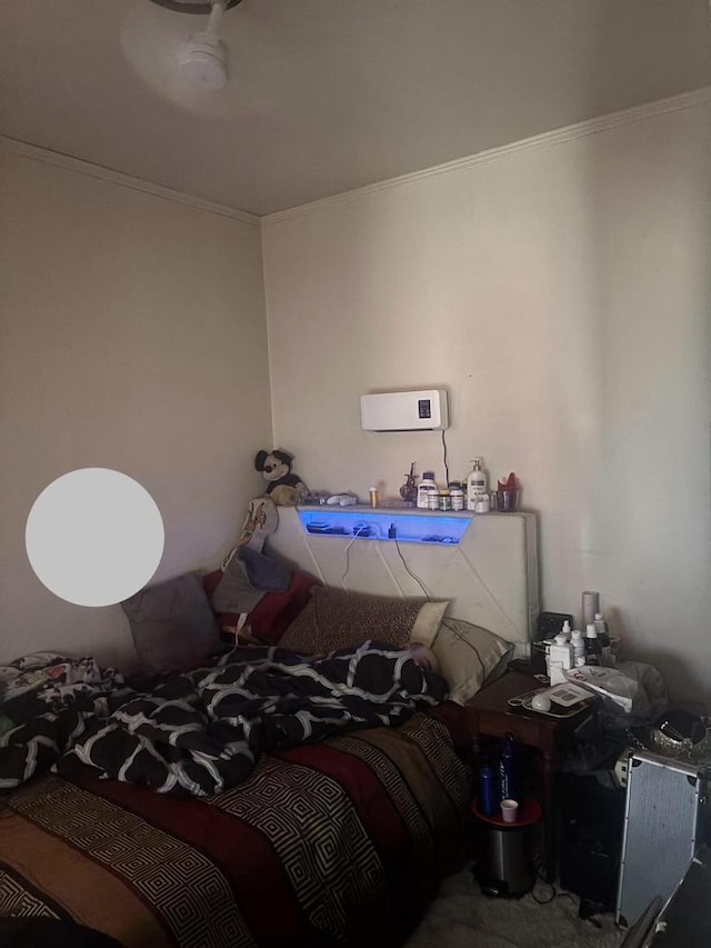 3225 N 24th Pl Unit 3227, Milwaukee, WI 53206 - bedroom featuring crown molding