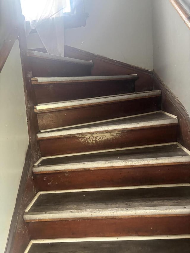 3225 N 24th Pl Unit 3227, Milwaukee, WI 53206 - view of stairs