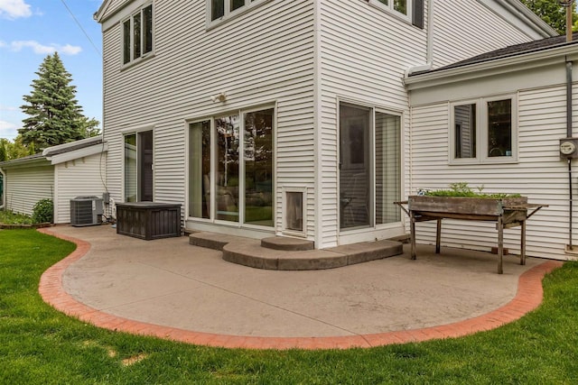805 N Canterbury Dr, Appleton, WI 54915 - view of patio