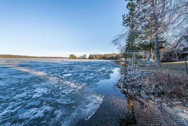 8420 Southview Dr, Crandon, WI 54520 - water view