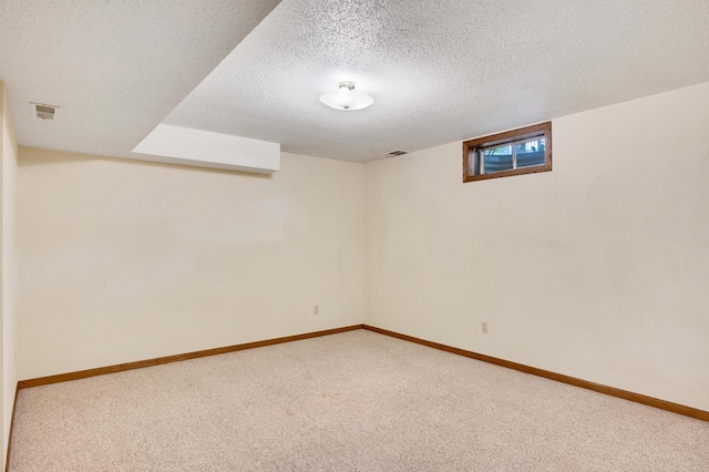 2641 13th Ct, La Crosse, WI 54601 - finished basement featuring carpet flooring and a textured ceiling
