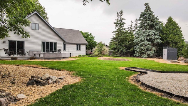 1341 Fieldstone Ct, Neenah, WI 54956 - view of grassy yard featuring a wooden deck