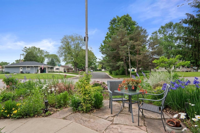 N91W17752 Saint Regis Dr, Menomonee Falls, WI 53051