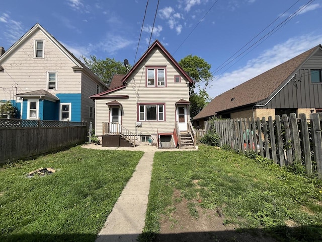2928 N Humboldt Blvd Unit 2930, Milwaukee, WI 53212 - back of property with a fenced backyard
