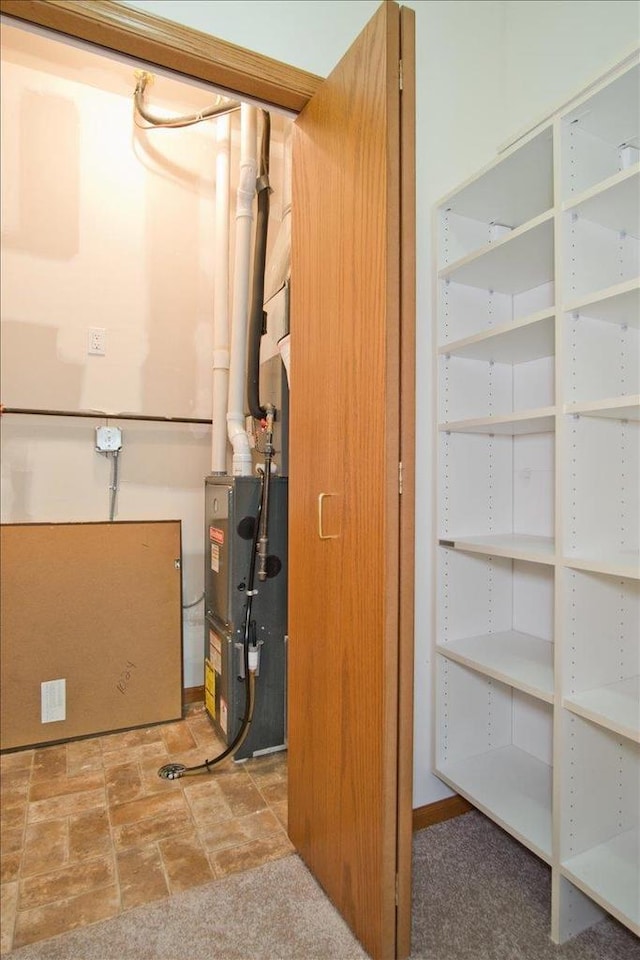6701 Fairhaven Rd Unit 202, Madison, WI 53719 - view of utility room