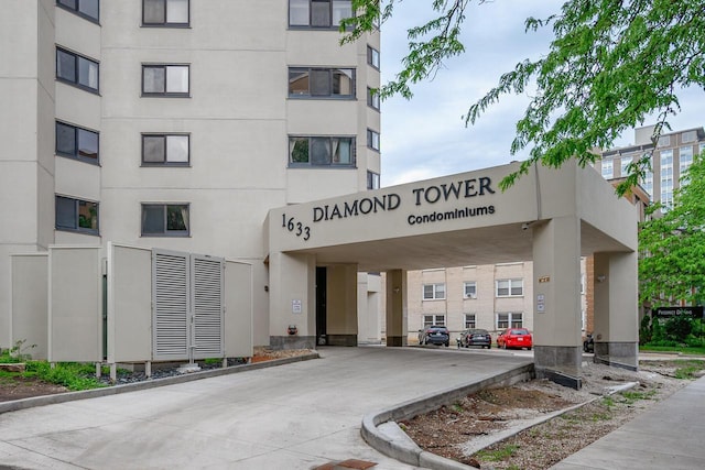1633 N Prospect Ave Unit 18F, Milwaukee, WI 53202 - view of building exterior