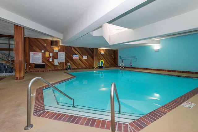 1633 N Prospect Ave Unit 18F, Milwaukee, WI 53202 - view of indoor pool