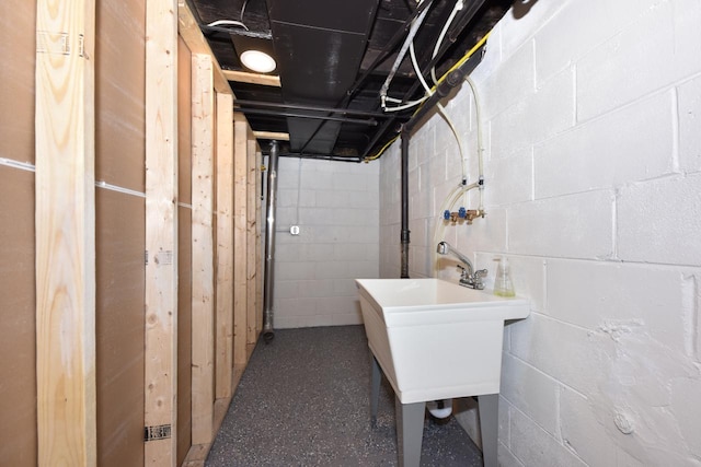4821 N 58th St, Milwaukee, WI 53218 - unfinished basement with concrete block wall