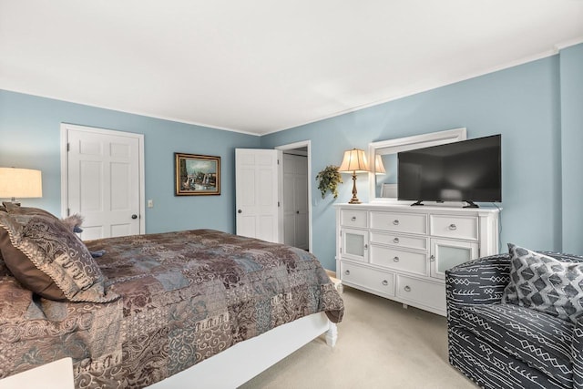 544 Maple Bluff Rd, Stevens Point, WI 54482 - bedroom featuring light carpet and crown molding