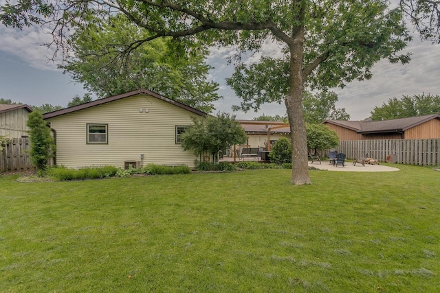 1801 N Mc Intosh Dr, Appleton, WI 54914 - view of yard featuring a patio area