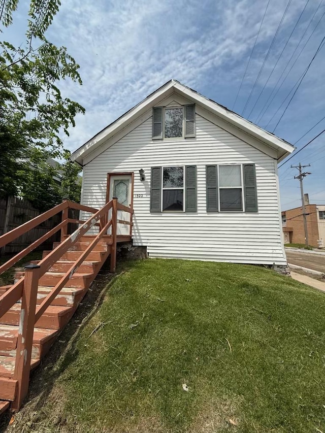 1322 Summit Ave, Racine, WI 53404 - view of front of home