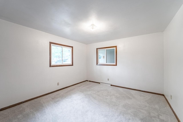 1705 Stark St, Wausau, WI 54403 - carpeted empty room featuring baseboards