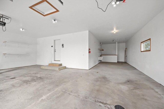 1106 Lake Largo Dr, Green Bay, WI 54311 - view of garage