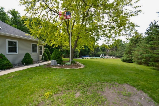 551 Bayberry Ln, Slinger, WI 53086 - view of grassy yard